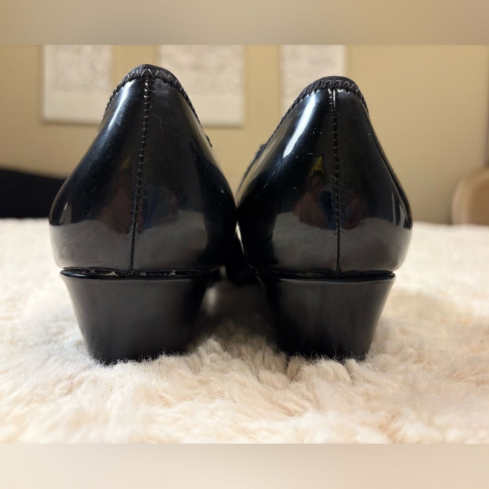 Bandolino Black Patent Wedge Pumps with Champagne Gold Detail - Picture 8 of 12